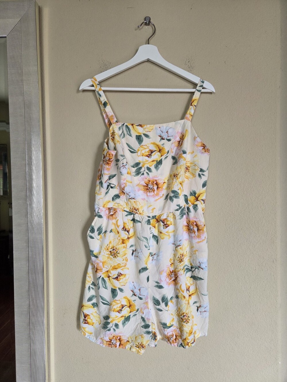 Old Navy Rayon Floral Yellow & Cream Romper